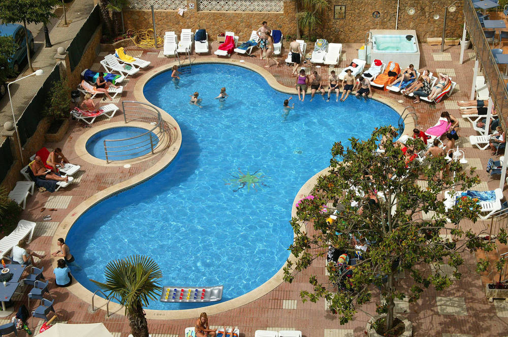 Hotel Esplai Калея Екстериор снимка