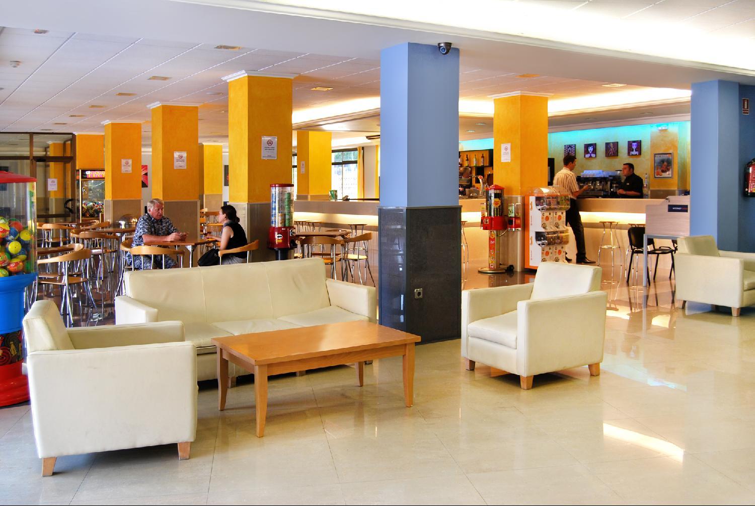 Hotel Esplai Калея Екстериор снимка